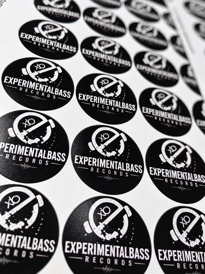 Pegatinas redondas de ExperimentalBass Records en detalle