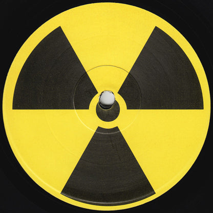 Etiqueta de Slammin' Vinyl con símbolo amarillo y negro