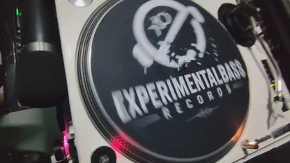 ExperimentalBass Records公式スリップマット
